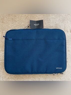 Menβs-Womenβs Computer/Laptop Padded Bag 17 X 12 Blue Wickio NWT